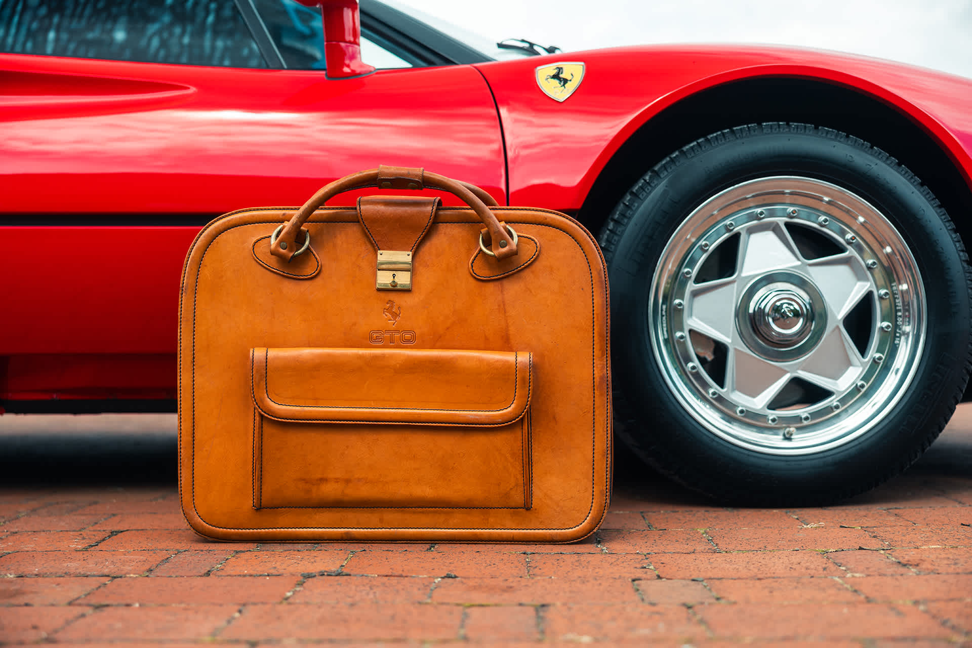 その他 GTO Girardo & Co.'s guide to the Ferrari 288 GTO | Girardo & Co